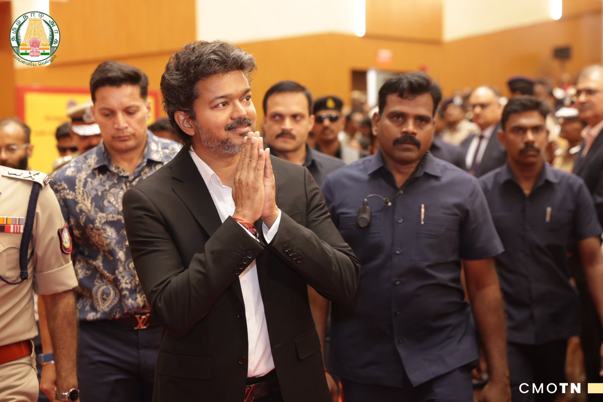 nanban_vicky's tweet photo. @LetsOTTWorld @Saattaidurai Meanwhile Thalaivar today - vanthu mpungada pmndangala https://t.co/htqkV4daVx