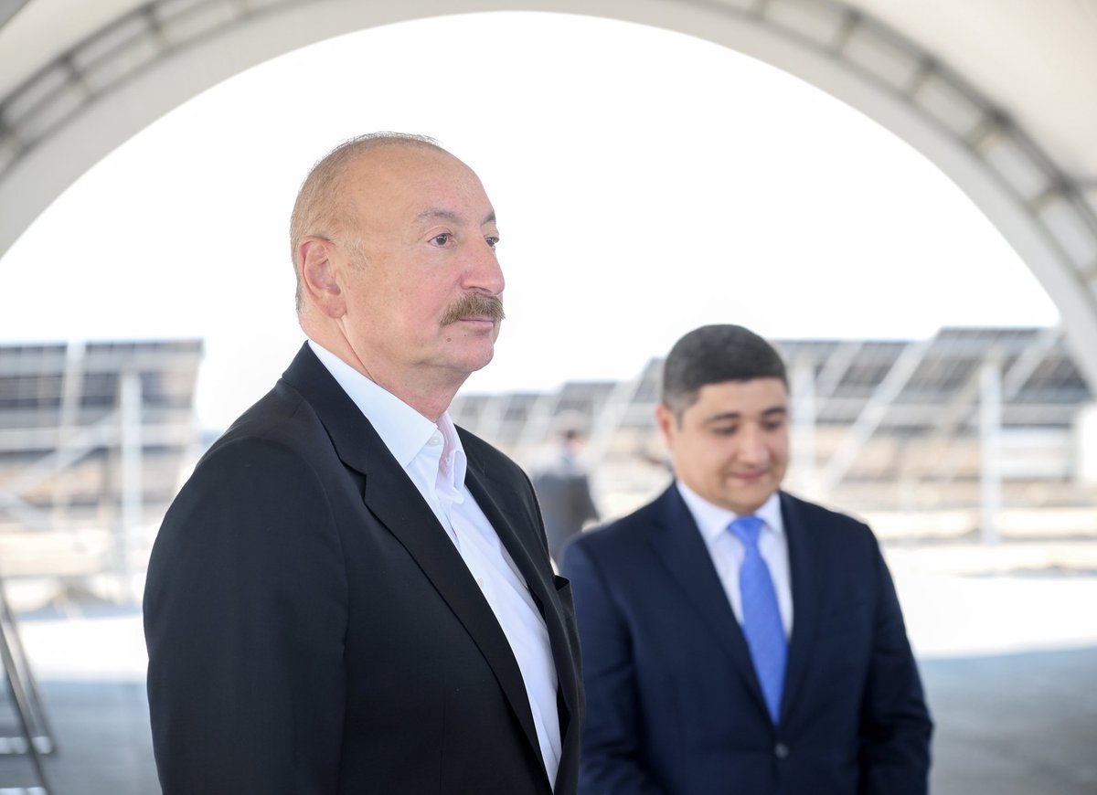 1VicePresident's tweet photo. ✔ Avqustun 11-də Azərbaycan Respublikasının Prezidenti İlham Əliyev və birinci xanım Mehriban Əliyeva Naxçıvan şəhərində inşa edilən, ümumi gücü 50 MVt olan “Şəms 1” və “Qərbi Üfüq” Günəş Elektrik stansiyalarında görülən işlərlə tanış olublar. 
✔ On August 11, President of the Republic of Azerbaijan Ilham Aliyev and First Lady Mehriban Aliyeva inspected the progress of construction of the “Shams 1” and “Garbi Ufug” solar power plants, with a combined capacity of 50 MW, in the city of Nakhchivan.
✔ 11 августа Президент Азербайджанской Республики Ильхам Алиев и первая леди Мехрибан Алиева ознакомились с работами, проводимыми на строящихся в городе Нахчыван солнечных электростанциях «Шамс 1» и «Гарби Уфуг» суммарной мощностью 50 МВт.

#IlhamAliyev 
#MehribanAliyeva