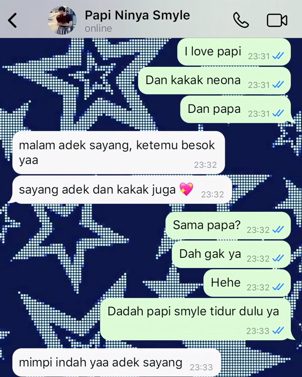 taleftunsaid's tweet photo. smyle kalo mengechat papi ni spt apa ya? 

#skynani onetweet au ft neona smyle https://t.co/0p1UELPoP6
