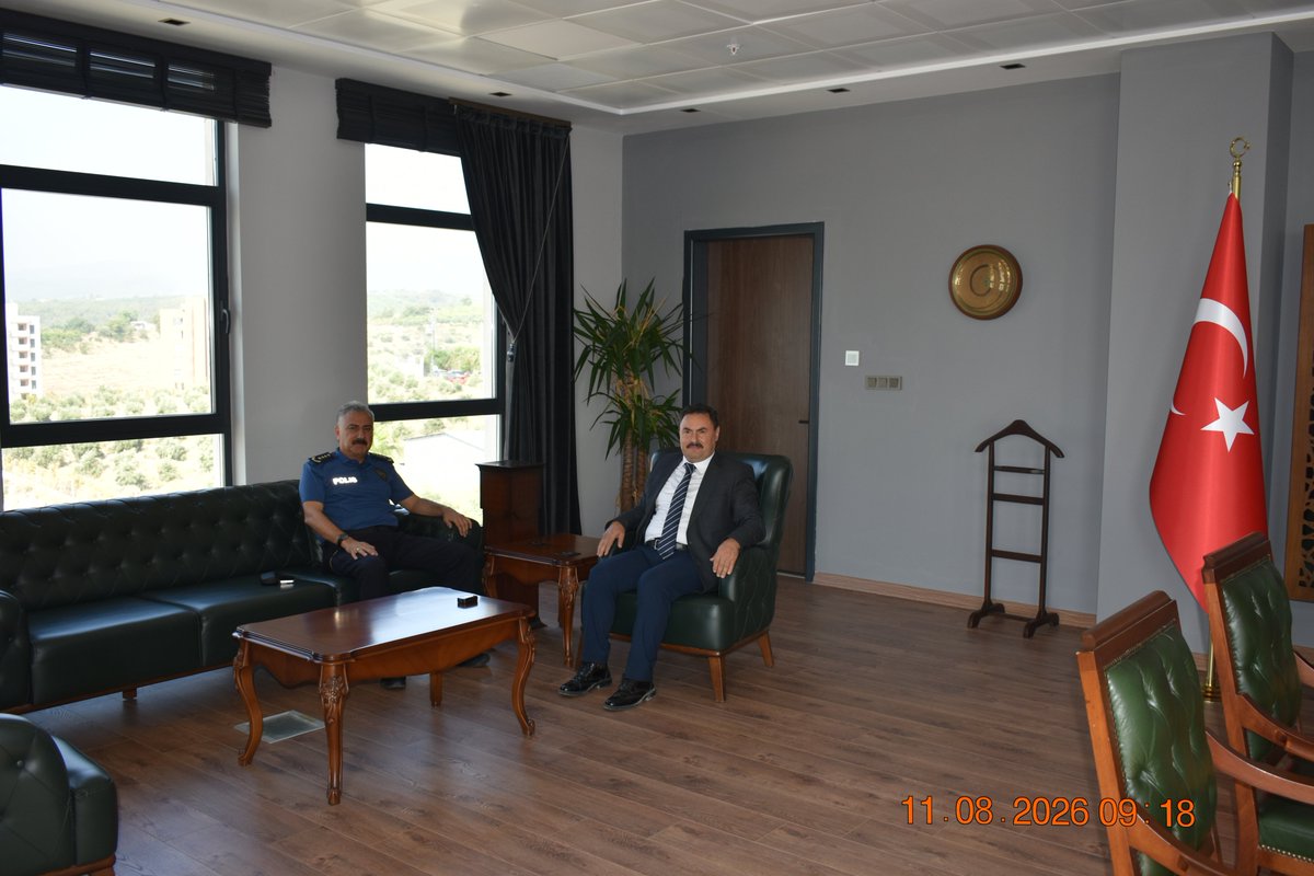 mersincsb's tweet photo. Mersin İl Emniyet Müdürümüz Sayın Fahri Aktaş, kurumumuzu ziyaret etti.
İl Müdürümüz Sayın Hasan Alan, bu nazik ziyaretten duyduğu memnuniyeti dile getirerek Sayın Aktaş’a teşekkürlerini iletti. https://t.co/jyCLcFXZTQ