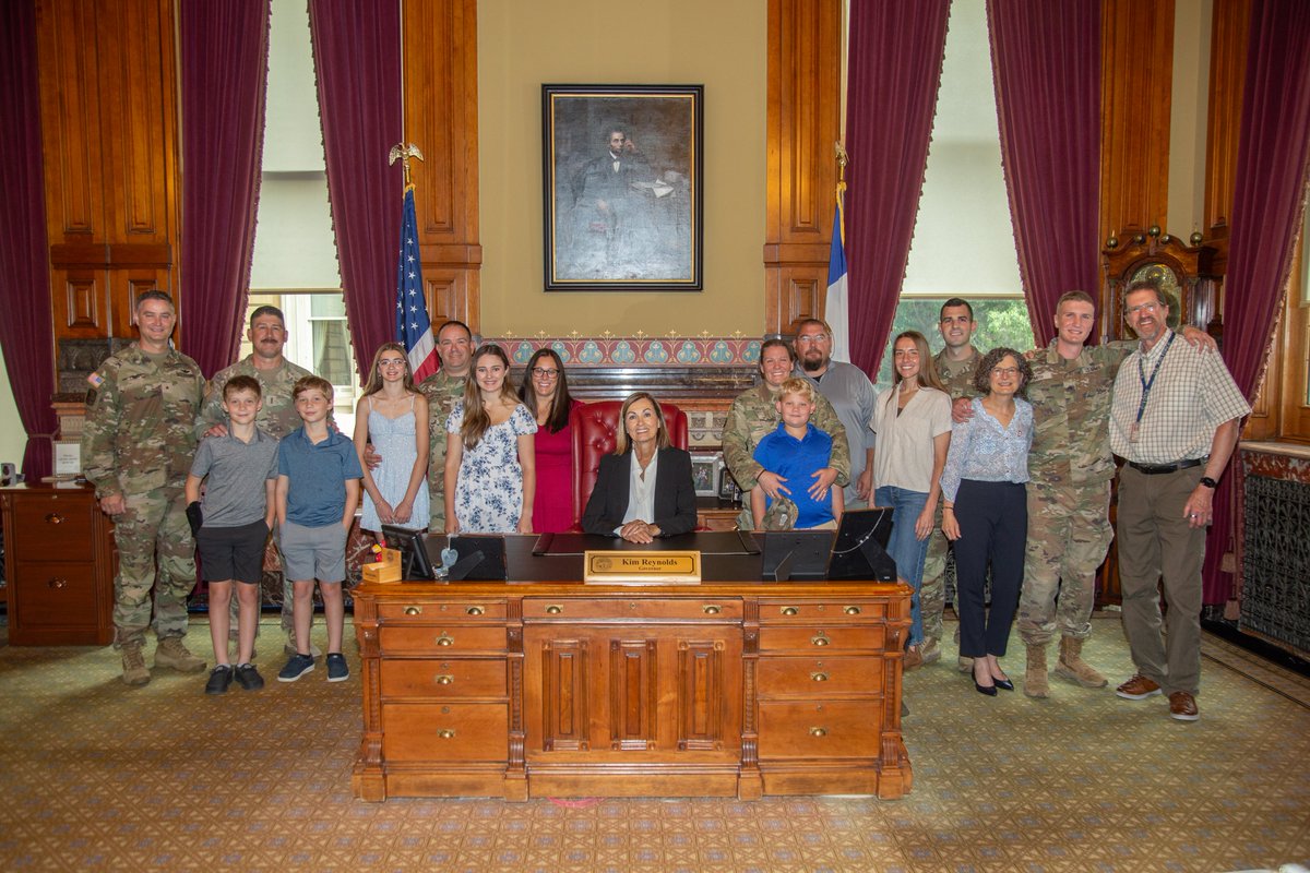 IAGovernor's tweet photo. In January, I had the privilege of meeting these brave Iowans of the Operational Support Airlift Command on deployment in the Middle East.

Today, we celebrate the successful completion of their mission and give thanks to God for their safe return! https://t.co/rhHXF3bXlm