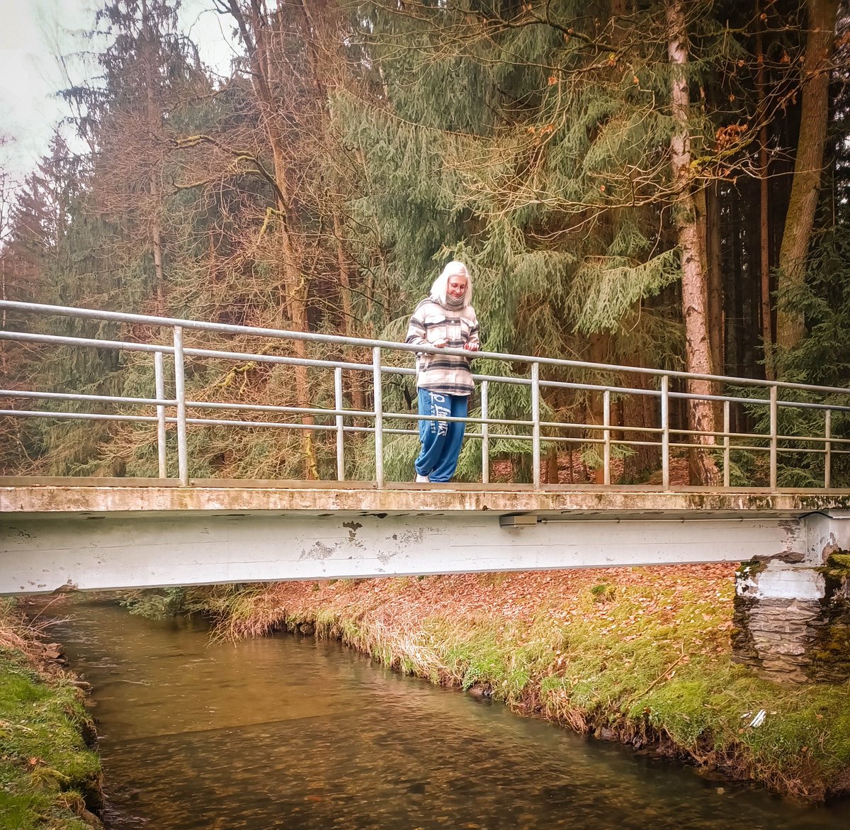 AkikoYuOfficial's tweet photo. Sommer und Winter Akiko, wollte beim ersten Bild eigentlich ๐ zeigen aber war zu langsam, dafรผr kommt der Oberschenkel gut ๐ die anderen Bilder sind schon einige Jahre her, unglaublich...
#outdoorlife #summerfit #builtstrong #fitlifebalance #stayactivemyfriends https://t.co/lDKweaDAyg