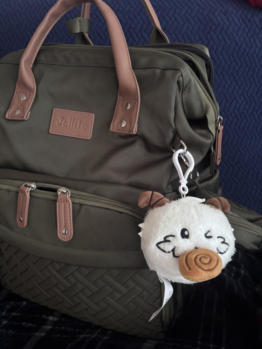 riftmommy's tweet photo. When the diaper bag is dripped out. #PORO
@LeagueOfLegends @Miniso_USA https://t.co/MnrHLHUvv7
