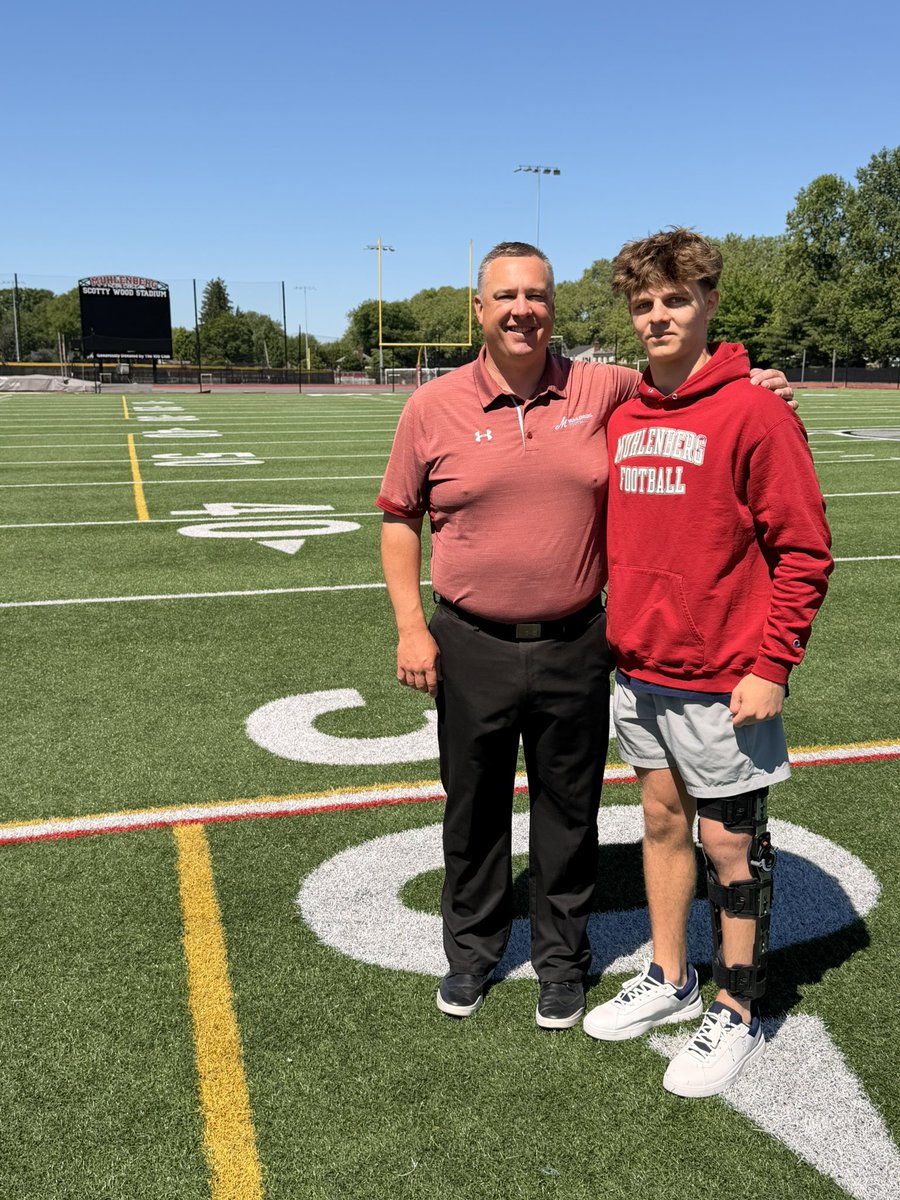 TPerides05's tweet photo. After many great visits and conversations with Coach Milne I’m blessed to receive an offer to play football at Muhlenberg College‼️#DIGIN @WeAreParamus @Spartan_AD @DigInMules @22CoachMoe @Coach_Moore2 @CoachEstremera @CoachBerkWagner @Coach_Frantz @Coach_SotoM @coachpeeg https://t.co/erqLZSbq9a