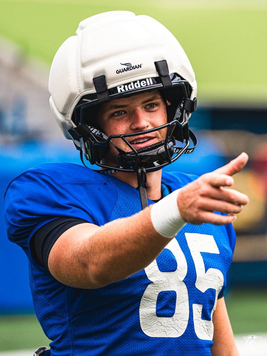 GeorgiaStateFB's tweet photo. Pads on 😡

#LightItBlue | #HistoryHappensHere https://t.co/NqfG7jrJB2
