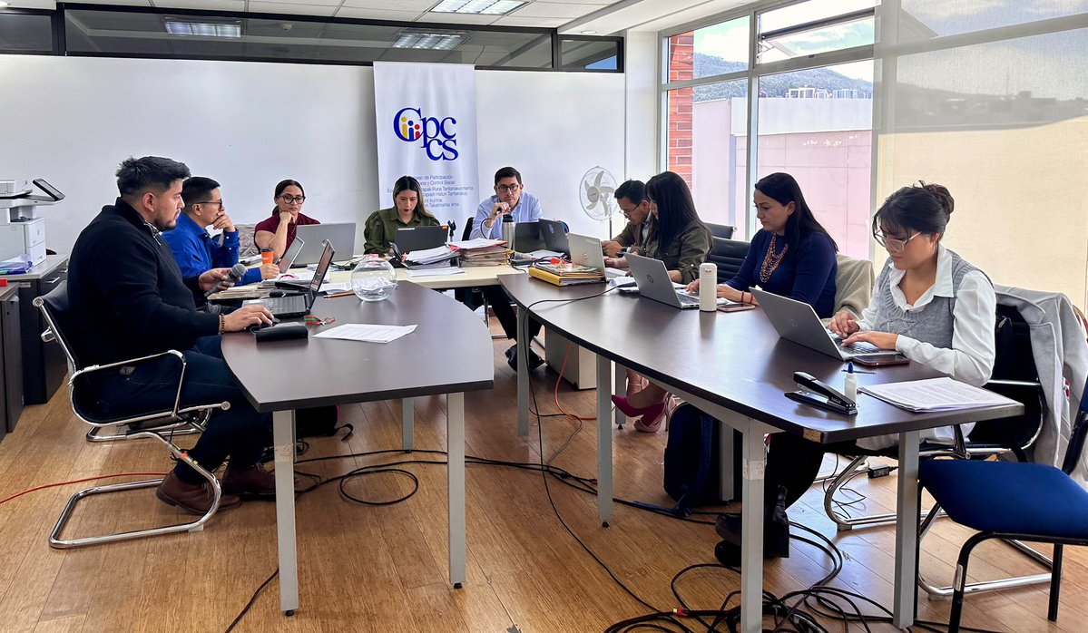 CpccsEc's tweet photo. 🔴 EN VIVO | Sigue la Reinstalación Nro. 02 de la Reunión de Trabajo Nro. 016 de la Comisión Ciudadana de Selección para la designación de la primera autoridad de la Fiscalía General del Estado.

📺 Conéctate
https://t.co/cY7Fjaiwei https://t.co/AtnQDWJmKQ