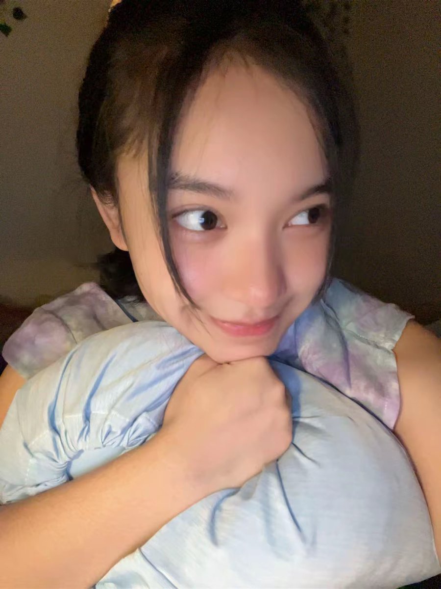 N_IntanJKT48's tweet photo. bye selamat istirahat, mw bobok dlu bos.. TEBAK’an AKU BESOK BANGUN JAM BERAPA? (klo ad jawaban yg tepat besok ak …) https://t.co/58U6Dm0scP