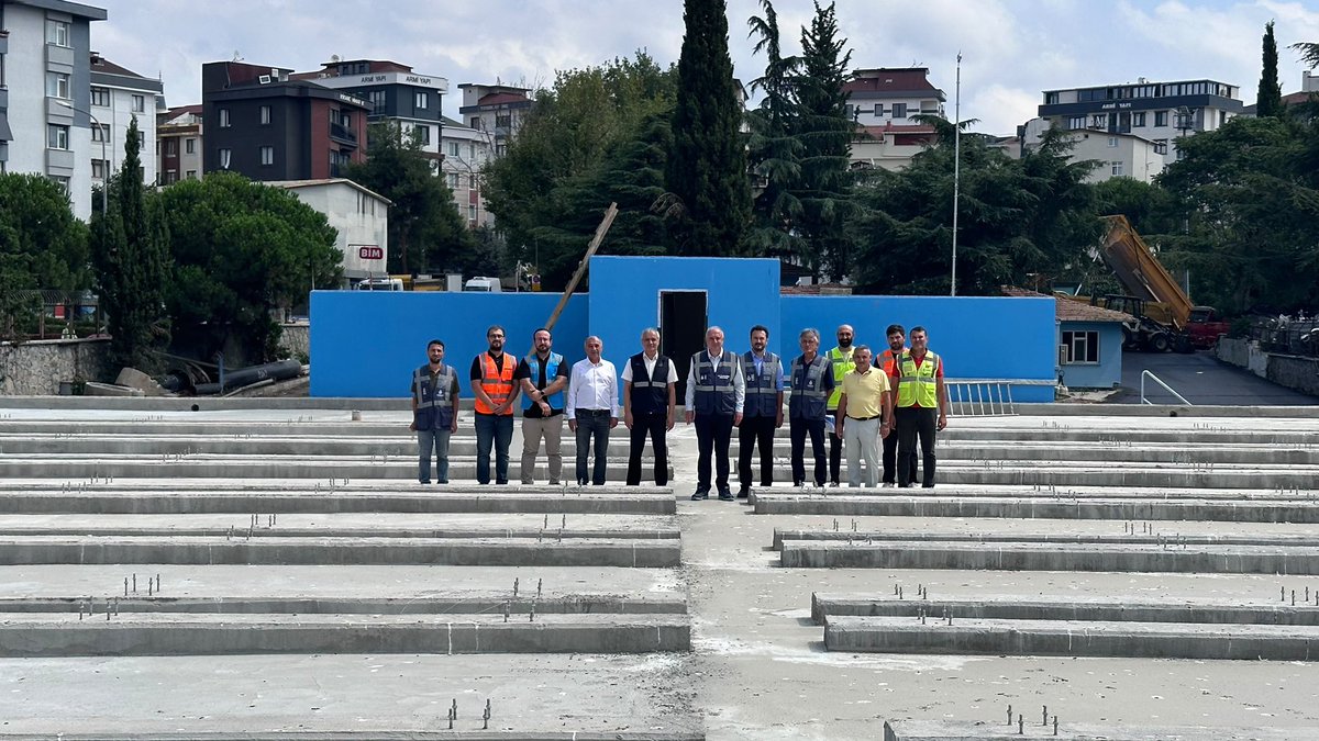 SafakBasa's tweet photo. KARTAL ilçemize yeni İÇME SUYU DEPOLARI kazandırıyoruz. ESENTEPE 12.500 m3,  SOĞANLIK 5.000 m3, YÜZKONUTLAR 7.500 m3 depo inşaatları hakkında kontrol teşkilatımızdan bilgi aldım. İnşaat ve mekanik işleri önemli ölçüde tamamlanan su depolarımızın çevre düzenlemeleri devam ediyor. Depo alanlarının üzerine de GES (Güneş Enerjisi Santralleri) kuruyoruz.