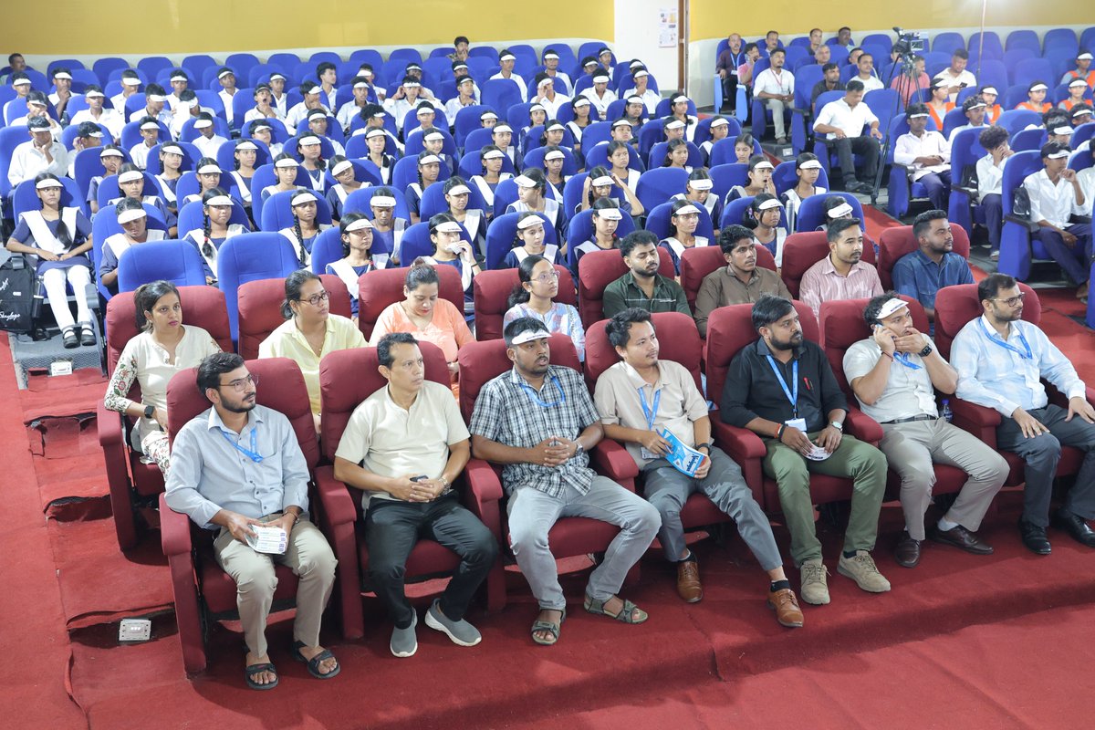 icmrnihrdib's tweet photo. Day 1 #SHINE2026 at ICMR-NIHR Dibrugarh! 🔬
Students explored the fascinating world of biomedical research, health science and innovation through laboratory visits, interactions with scientists and engaging sessions. A day filled with curiosity, discovery and inspiration!
#ICMR https://t.co/SsDUikyaeC