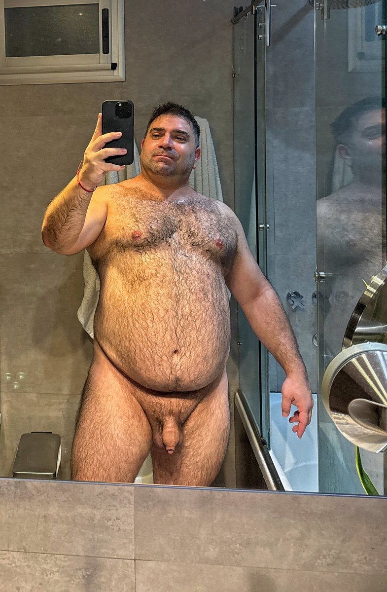 MarcoBearAR's tweet photo. covered or uncovered? which one do you like more? 👀🐻 https://t.co/tePMWzYAto