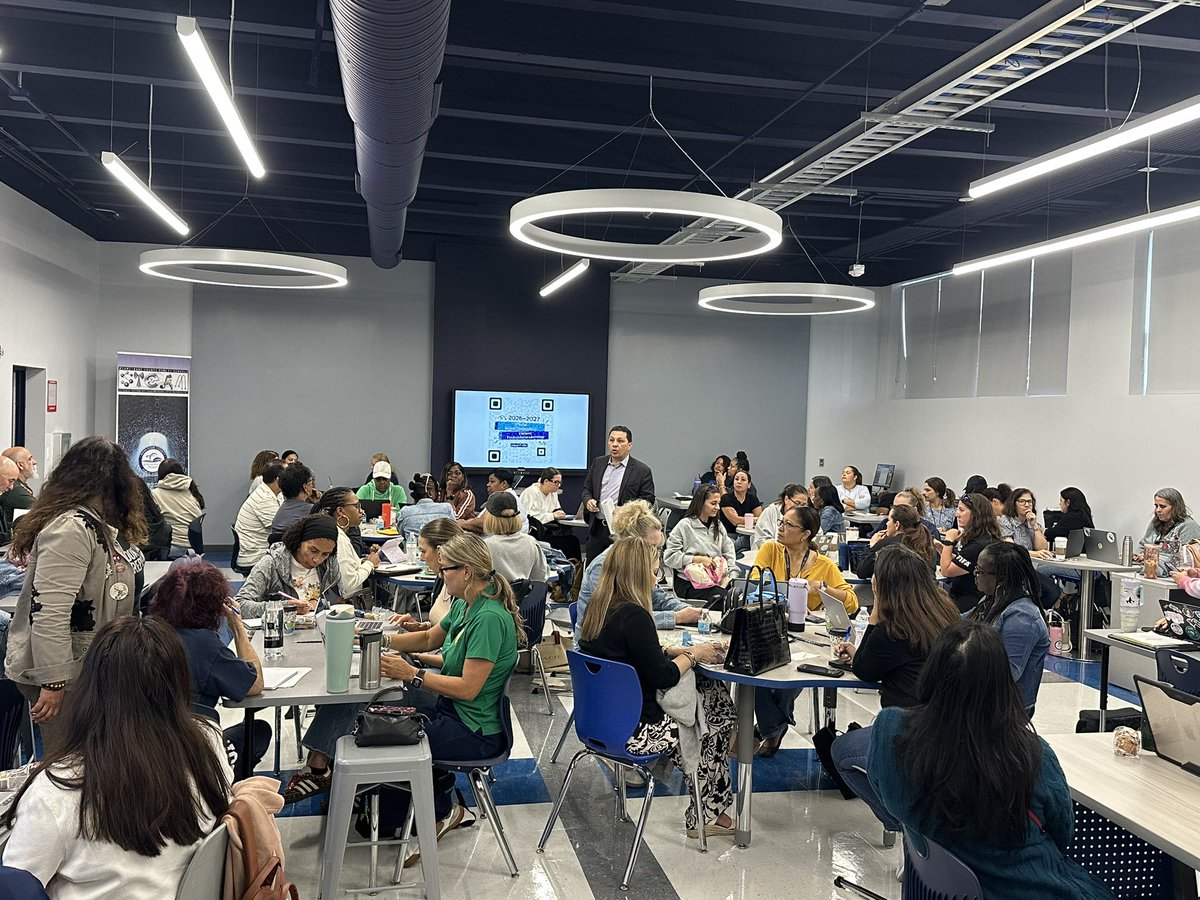 STEAMDesignated's tweet photo. First STEAM School Designation PL of the 2026-2027 school year. Full house with all of the amazing liaisons! @MDCPSSTEAM #YourBestChoiceMDCPS https://t.co/X46hkas0MD