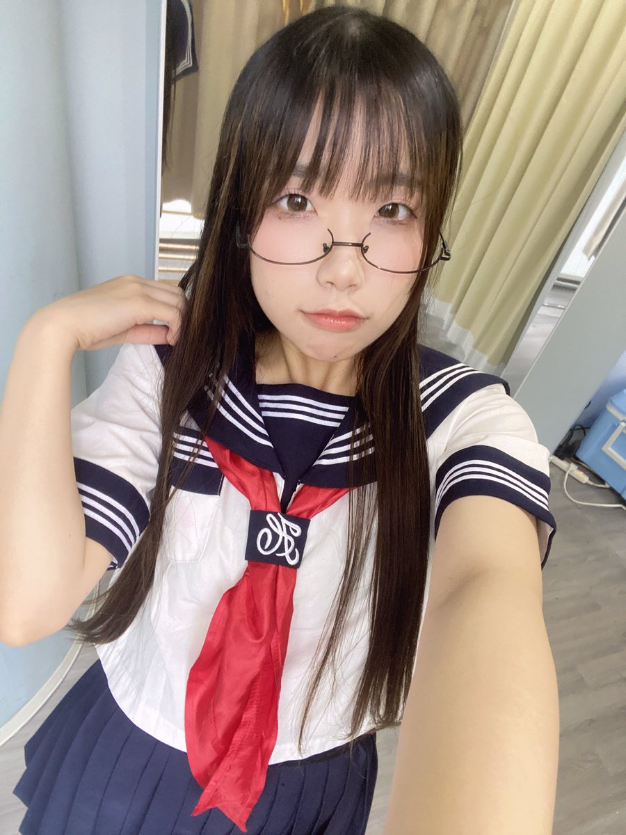 omame_honey2's tweet photo. びびび8月定期公演ありがとうございましたー！！！
今月も最高に楽しかったです♪♪
ジャンプと原色も解禁だし、滅みんなに付き合ってもらえて大満足だし、セーラー服で縁日もたくさん勝てたし✌️
貴重な祝日に足を運んでくださって本当にありがとうございました〜🙇‍♂️！ https://t.co/NsAoqrMMx2