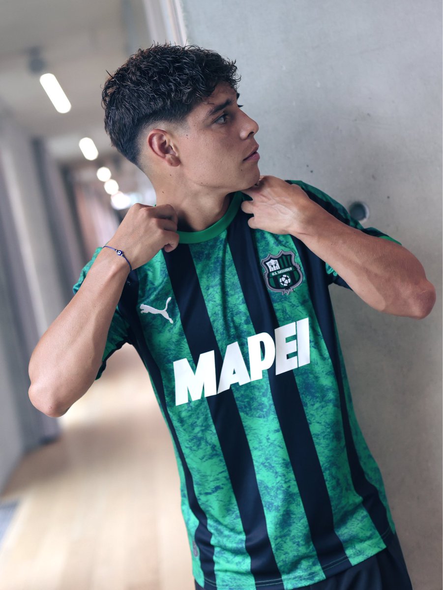 SassuoloUS's tweet photo. Benjamín Domínguez è neroverde!

#ForzaSasol 🖤💚 https://t.co/Sc1wePqE4E