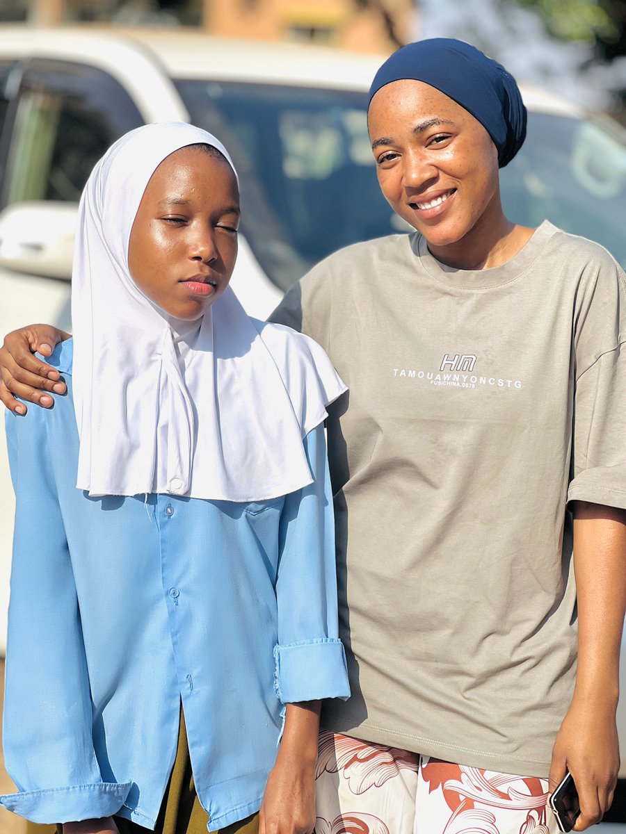FatihaUK's tweet photo. Big sister duties🥰…… hi holiday makers✌️… https://t.co/BVh4FoRRer