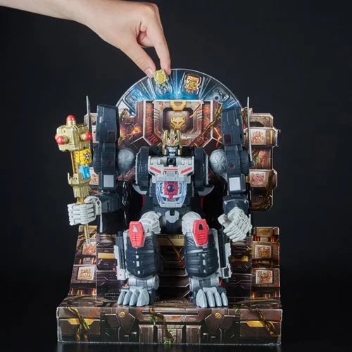 InPursuitofToys's tweet photo. Up at @entearth for preorder. Transformers Generations Power of the Primes Throne of the Primes Optimal Optimus. 

https://t.co/68u4QGjyAn

#ad #transformers #poweroftheprimes #optimaloptimus #inpursuitoftoys https://t.co/S6uhUeARET