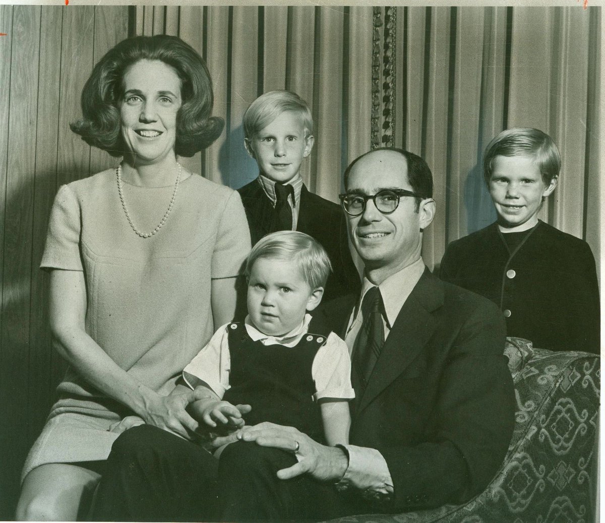 EyringHE's tweet photo. This photograph brings back tender memories. Kathleen and I are seated with three of our young sons. She was the stead  faithful heart of our home.
I am deeply grateful for the years we shared and for the children the Lord entrusted to us. Families are eternal through the Savior’ https://t.co/OzZBm3mK3l