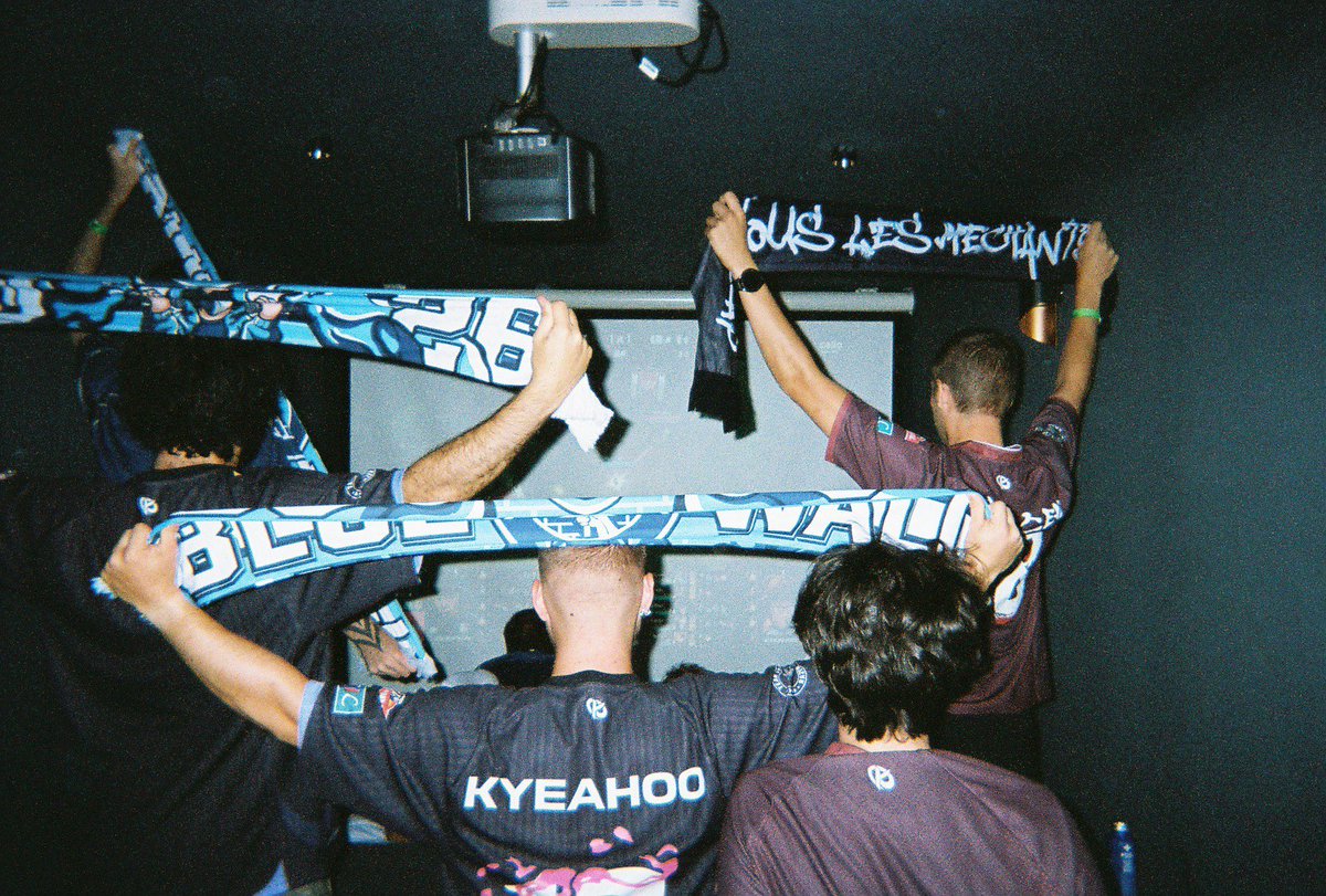 LeBlueWall's tweet photo. On a laissé traîner des appareils jetable pendant le LEC Roadtrip... 🎞️ 

📸 Photos prises par @KcBordeaux33 @LBWLille @KCorp_Lyon et notre pôle supporter https://t.co/92OBoCnMzM