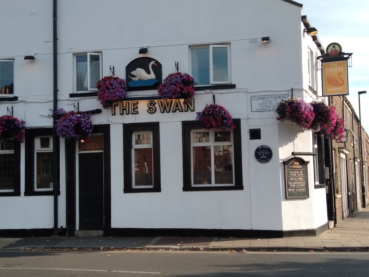 daveratkins's tweet photo. Two great York pubs enjoyed this afternoon.l https://t.co/Ldwqq4uAon