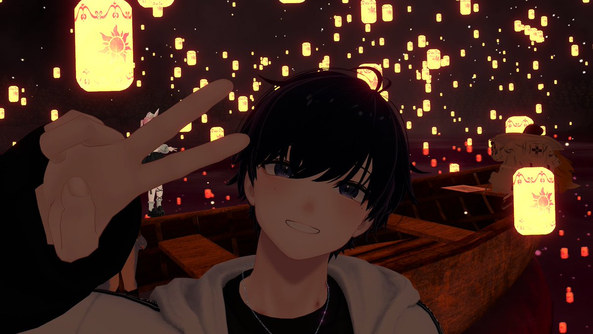 3chiitanuki9's tweet photo. 今日の #VRChat 

ちょっとだけいちごさんのところお邪魔した！
ﾗﾝﾀﾝ？飛んでてめっちゃ綺麗だったっ
また遊んでねーっ https://t.co/0BKWhYDqir