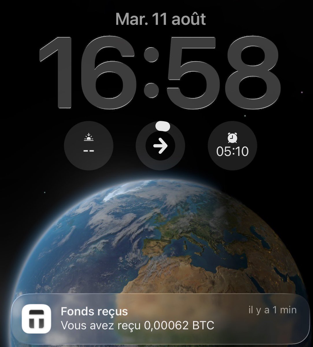 eroscrypto_'s tweet photo. I’m going to grab a good glass of juice to recharge my batteries 

I just posted a little something about @Tangem so I could go get myself a drink. 

You’ve got to recharge the batteries from time to time. 😅 https://t.co/LRdXWDN7xC
