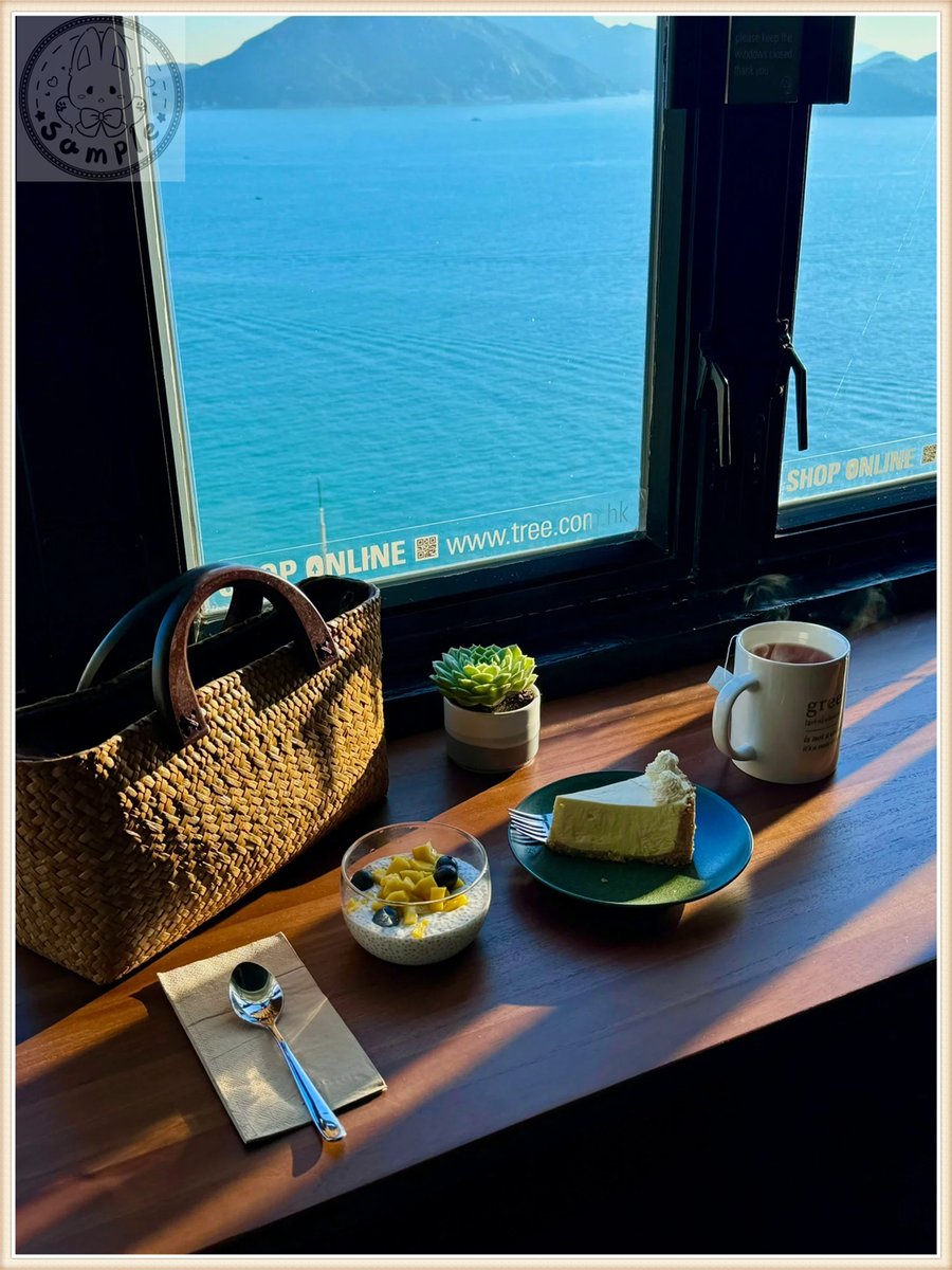 yoshferrer's tweet photo. Just found a hidden coastal café in a tiny Portuguese village! Freshly baked pastries with ocean breeze and no crowds—this is the slow travel vibe I’ve been chasing. ， https://t.co/blPkkBOHwW