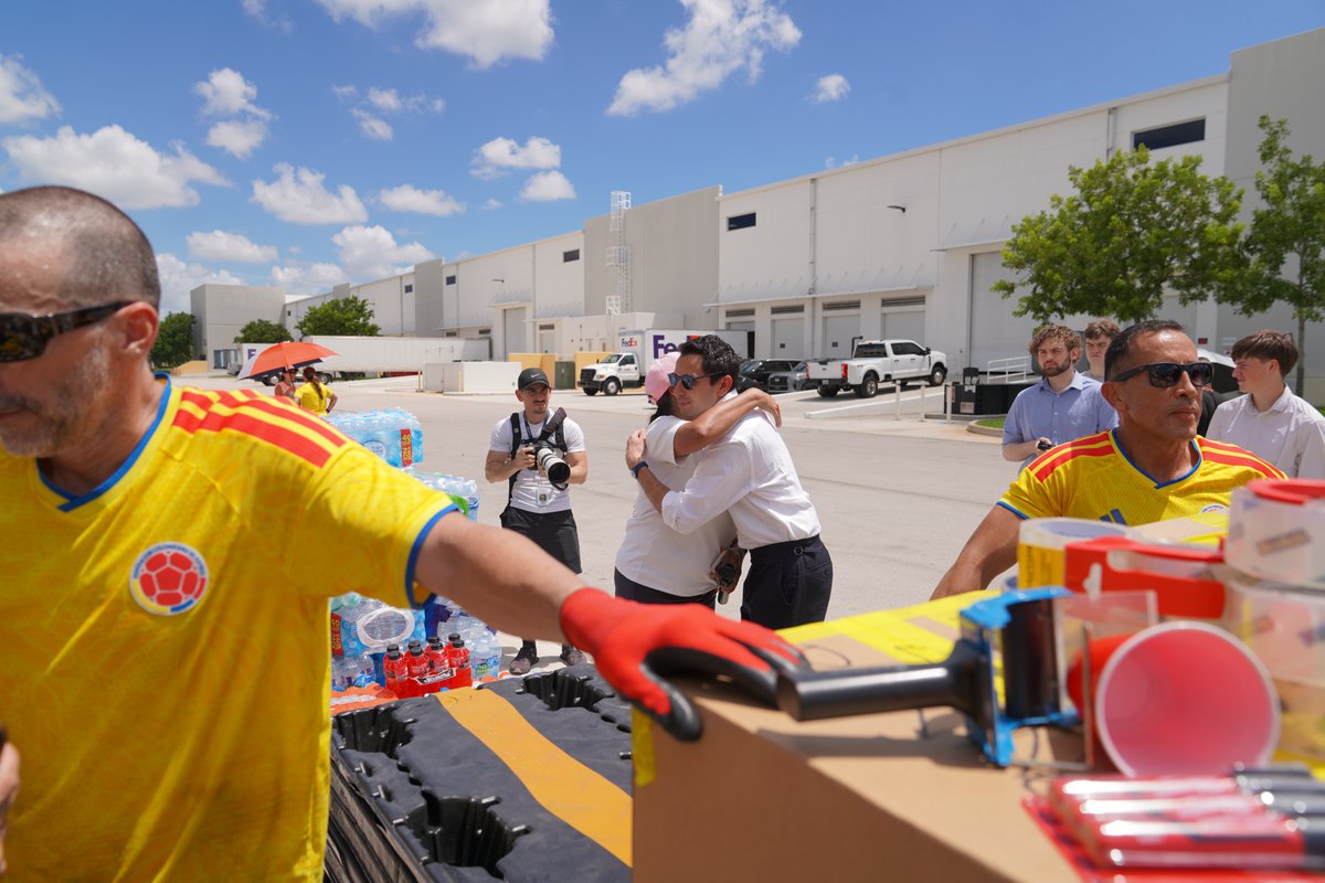 j_fishback's tweet photo. Yesterday, Colombia was struck by a 7.4 magnitude earthquake. Today, our campaign was honored to donate to a relief drive led by Paulina Estrada in Miami.

I spent my summers as a kid in the cities affected by this earthquake. The devastation is heartbreaking.

Please pray for Colombia.