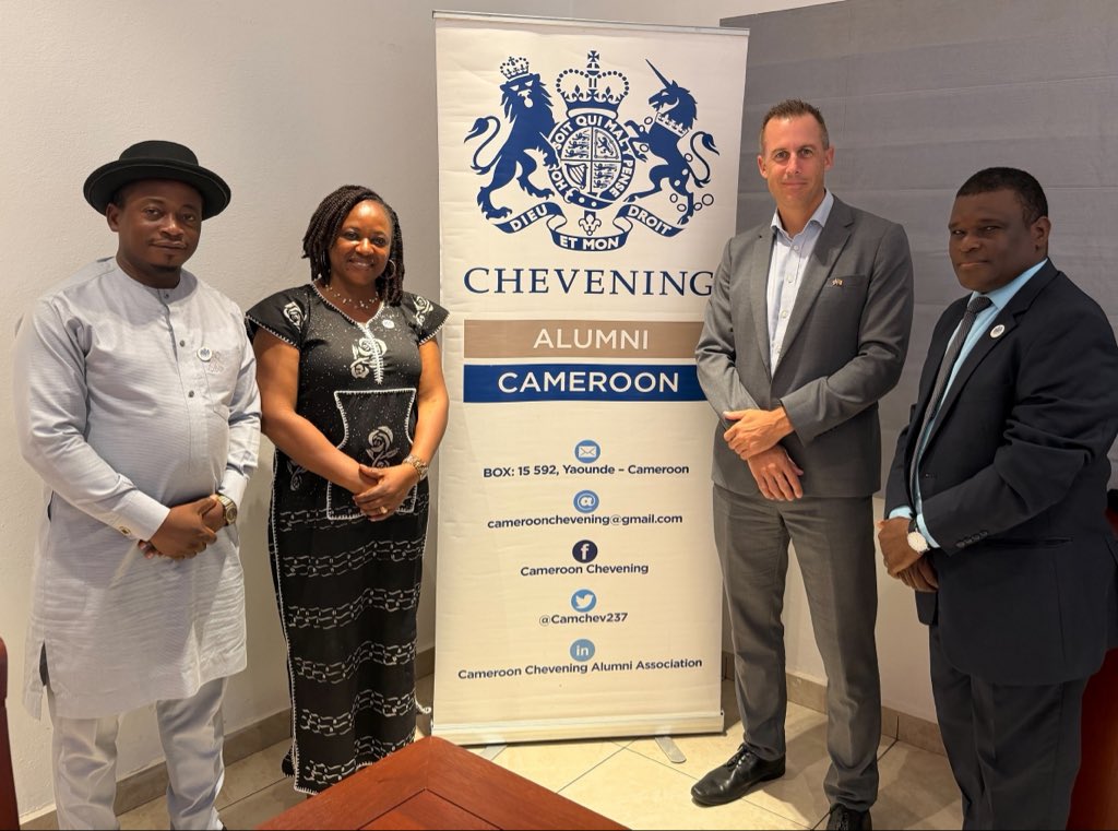 UKinCameroon's tweet photo. C’est officiel ! @Camchev237 et @UKinCameroon ont signé un protocole d’accord pour déployer des activités de dépistage et de sensibilisation au cancer au cœur des communautés des régions du Nord-Ouest et de l’Extrême-Nord du Cameroun.

Les anciens Chevening passent à l’action. https://t.co/Af8Z1U7huv