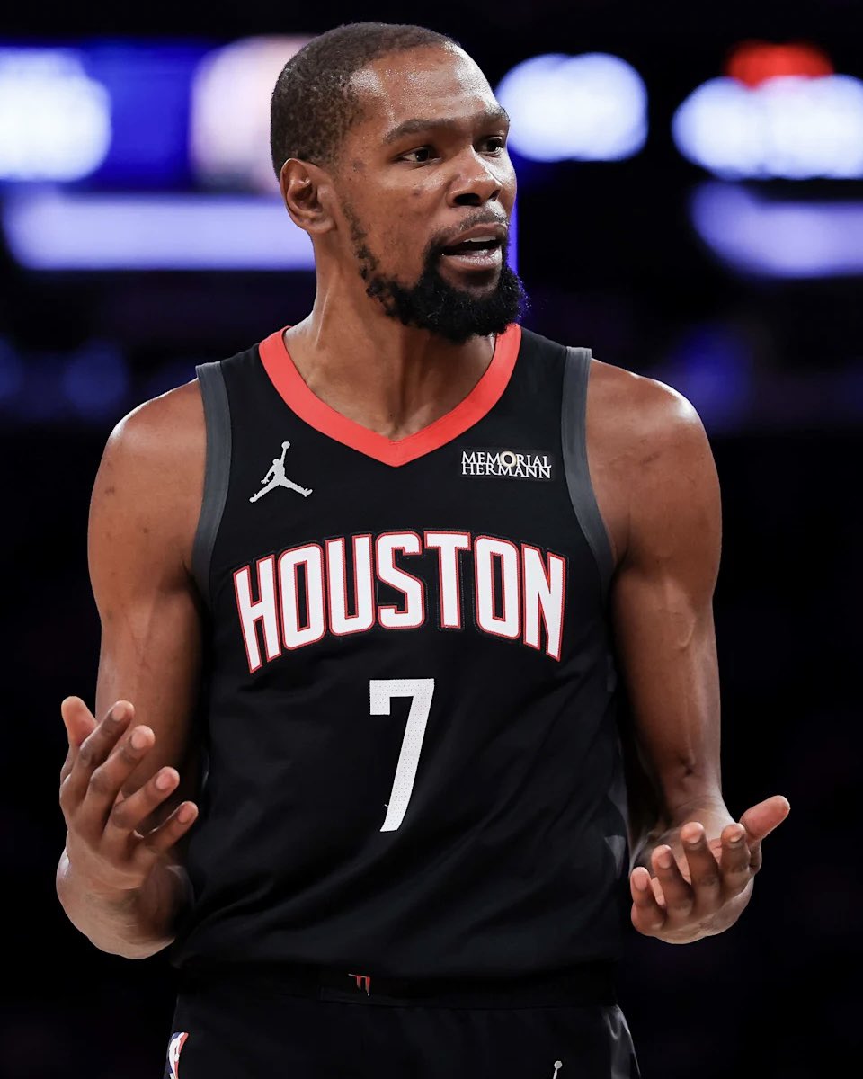 PolymarketHoops's tweet photo. The Houston Rockets had BOTH an opening day game and a Christmas Day game last season…

They have none this year. https://t.co/ysC6wf02ZF