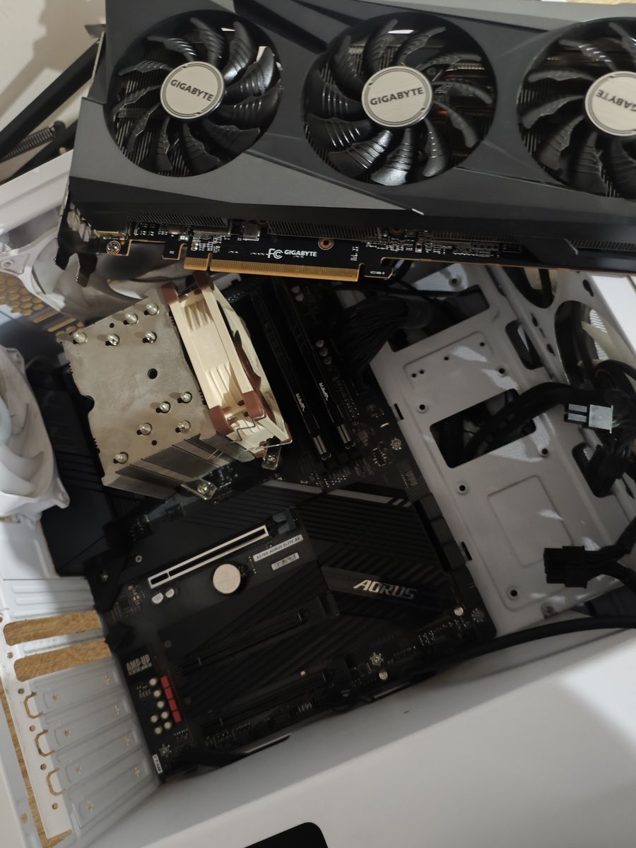Rhodokai's tweet photo. I'm cleaning my machine to keep it in top condition. But it is still a pain in the ass. https://t.co/e3VoMXxYCg