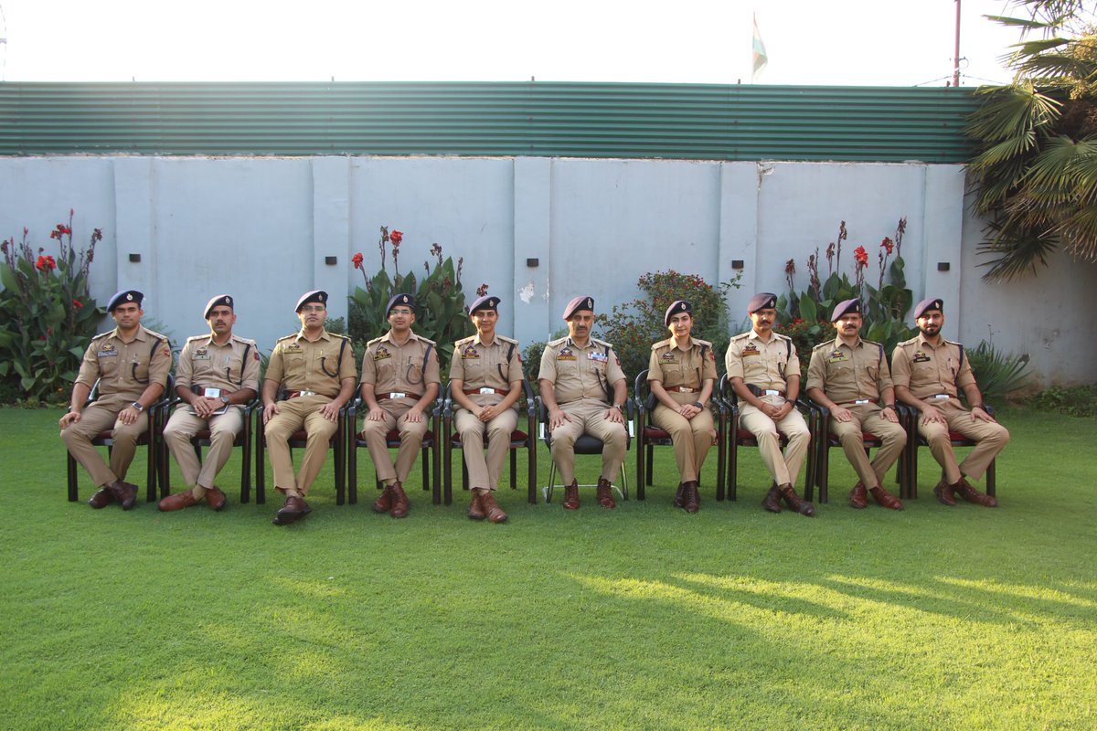 DigSkr's tweet photo. DIGP SKR today interacted with and conducted a comprehensive assessment of Prob. DySPs undergoing practical field training in SKR. The assessment focused on their professional competence, field exposure in law &amp; order, investigation, CI Ops, prosecution &amp; new criminal laws. https://t.co/RaRp0h70Dn