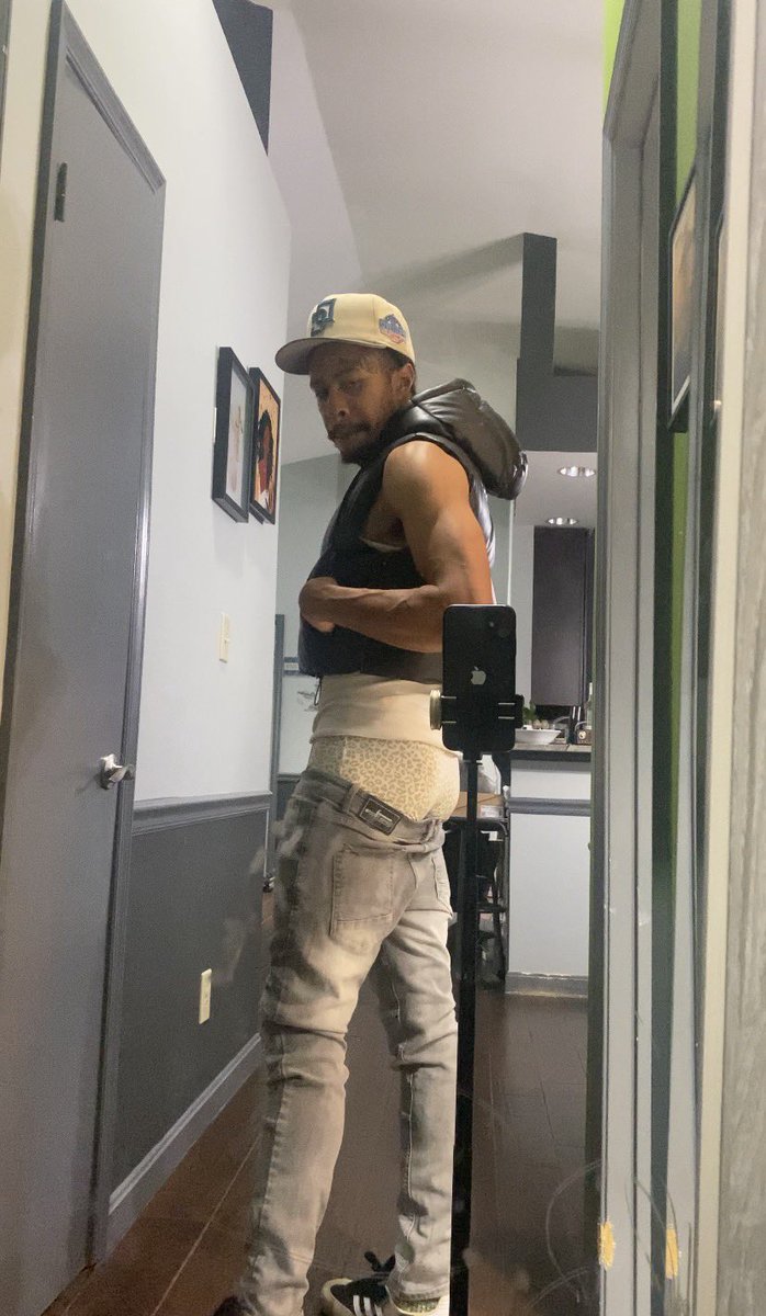 DennissDaDon's tweet photo. HIM 😌👅😈 https://t.co/EoFWTC9pD7