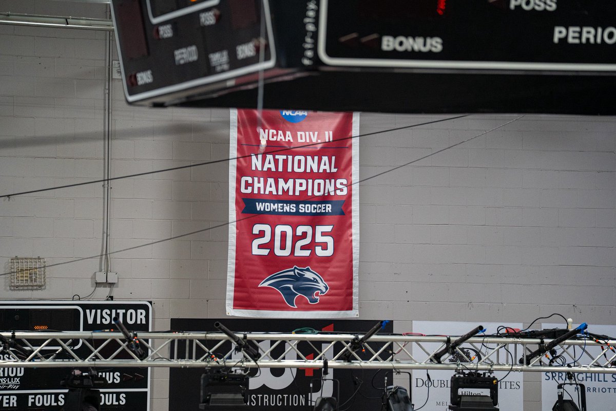 FloridaTechWSOC's tweet photo. Banner = Raised 

#GoPanthers | #TechBuilt https://t.co/MU2Hd0OnQy