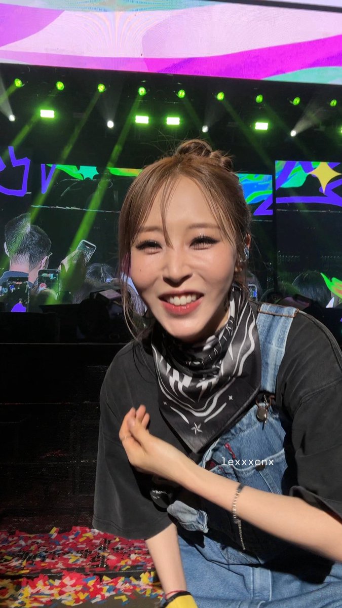 lexxxcnx's tweet photo. Hello, i miss you Moonbyul-ssi 😔 https://t.co/OaO27Q0RHr
