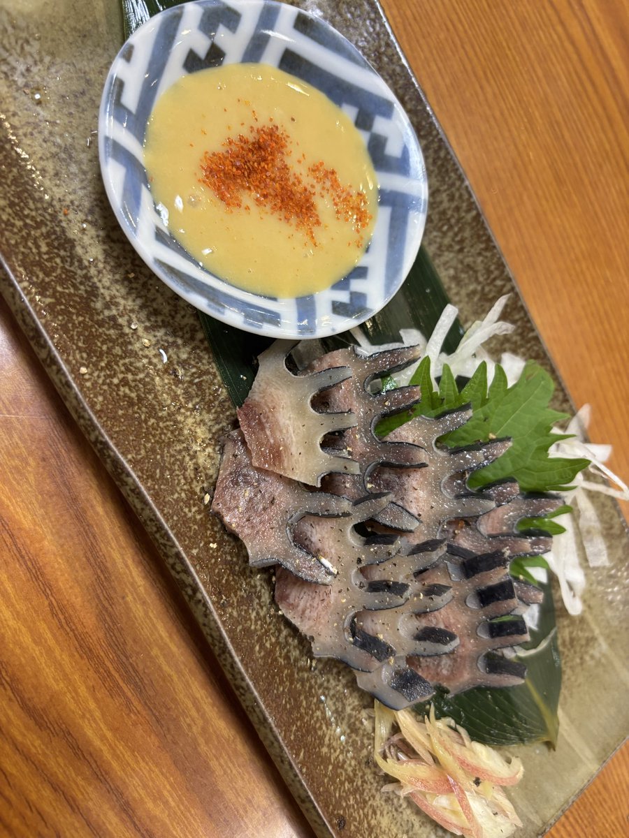 TKBK2's tweet photo. 鯨 https://t.co/v09XCVhDf4
