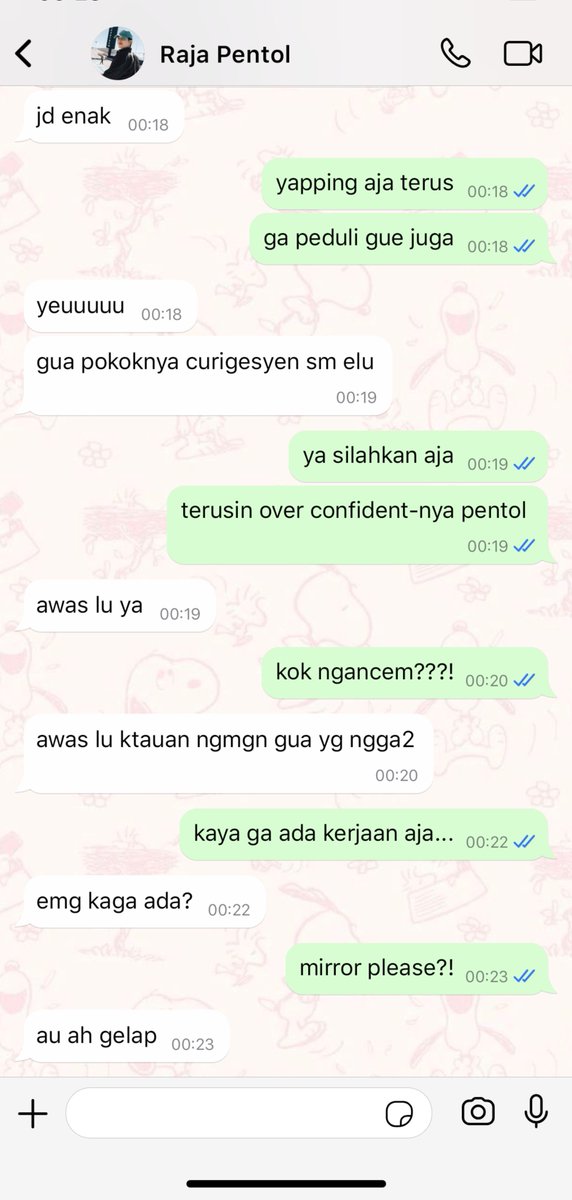 pentolhater's tweet photo. tengah malem bikin emosi aja ini manusia https://t.co/bwO2pz9jfK