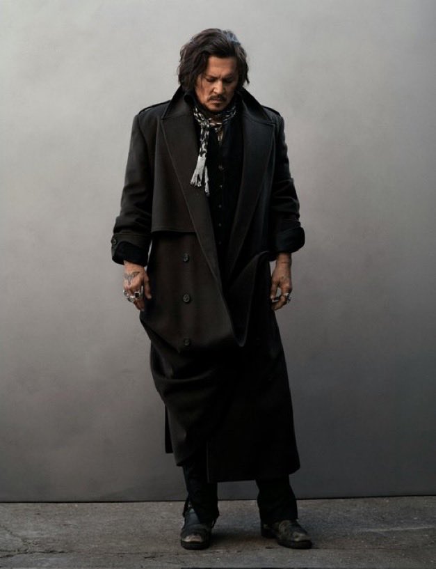 GatsbyV82246's tweet photo. @libby_priest323 Johnny Depp Unveils
Striking Dior Sauvage
Extrait Campaign Images
#TRENDINGTodaysNews
#TopGrokStory https://t.co/phnD08y0PH