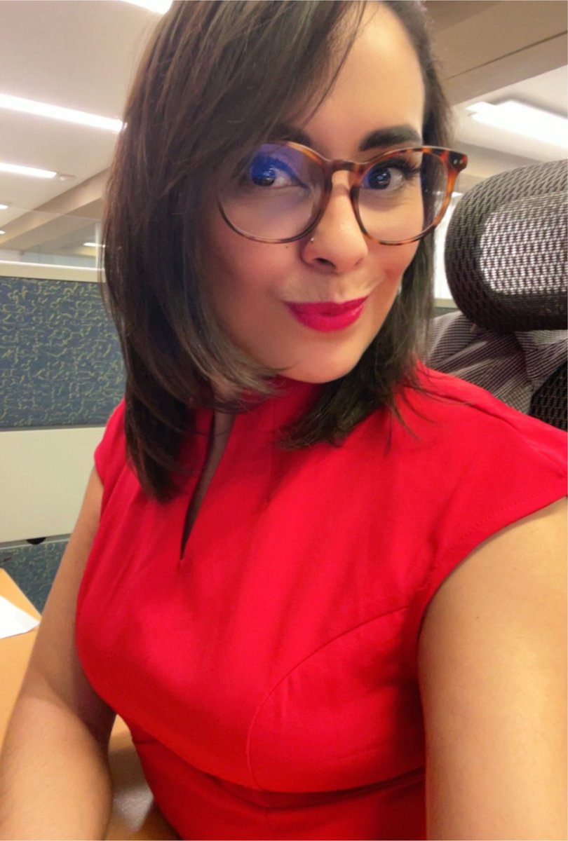 shereza_da's tweet photo. Martes de rojo ❣️ https://t.co/VyzhVUgpR2