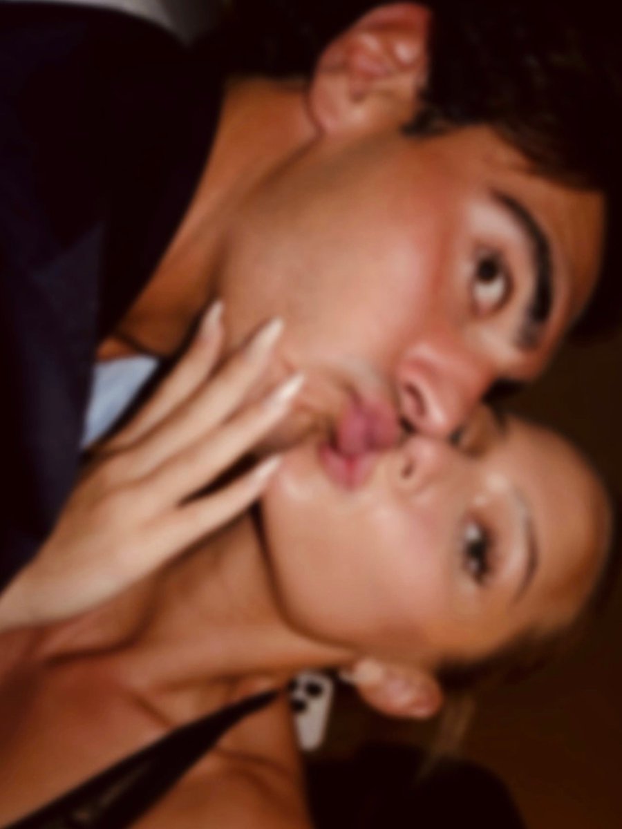 Bravery_LS252's tweet photo. @DONN_NN_ @asiabandzz Ty 🔥💕 Yep, you're right they're delusional. Sometimes they really annoy me because they try to humiliate Julia in a grotesque way. Lorenzo, with that new post, He's shutting their damn mouths. https://t.co/sP56t1tSf1