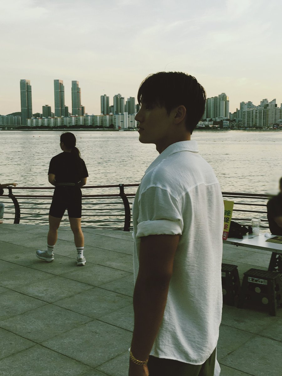 mrdongblackrose's tweet photo. ㅤ 

𝖿іm ძᥱ 𝗍ᥲrძᥱ ⍴ᥲssᥲძ᥆... 
ㅤㅤ                            
             ㅤ https://t.co/etxvnYL6FN