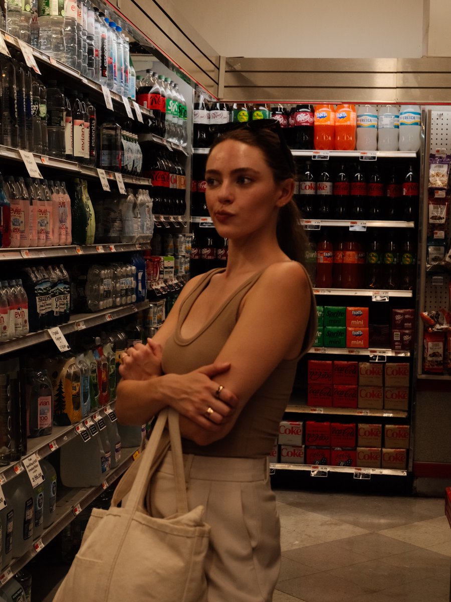 Djfauski85's tweet photo. thats a real girl she is looking so great <3

one day i am gonna see danielle and thats gonna be my most happiest day of my life <3 https://t.co/8YlrxLEJu0