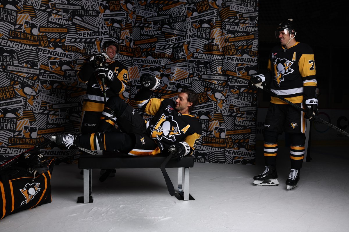 penguins's tweet photo. We've been saving these pics of the Big Three for a rainy day.

...and that day is today 🙂 https://t.co/SpztaVvJHo
