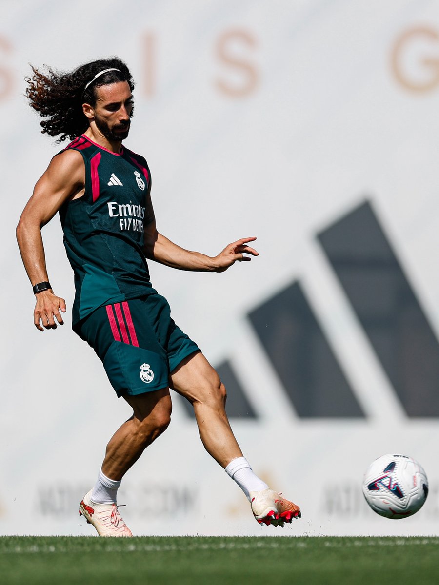 realmadrid's tweet photo. 🫡⚔️ https://t.co/qF8VEcngio