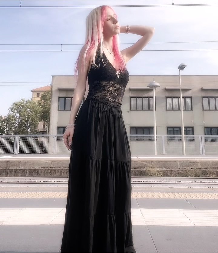 sunsetvantae tweet picture