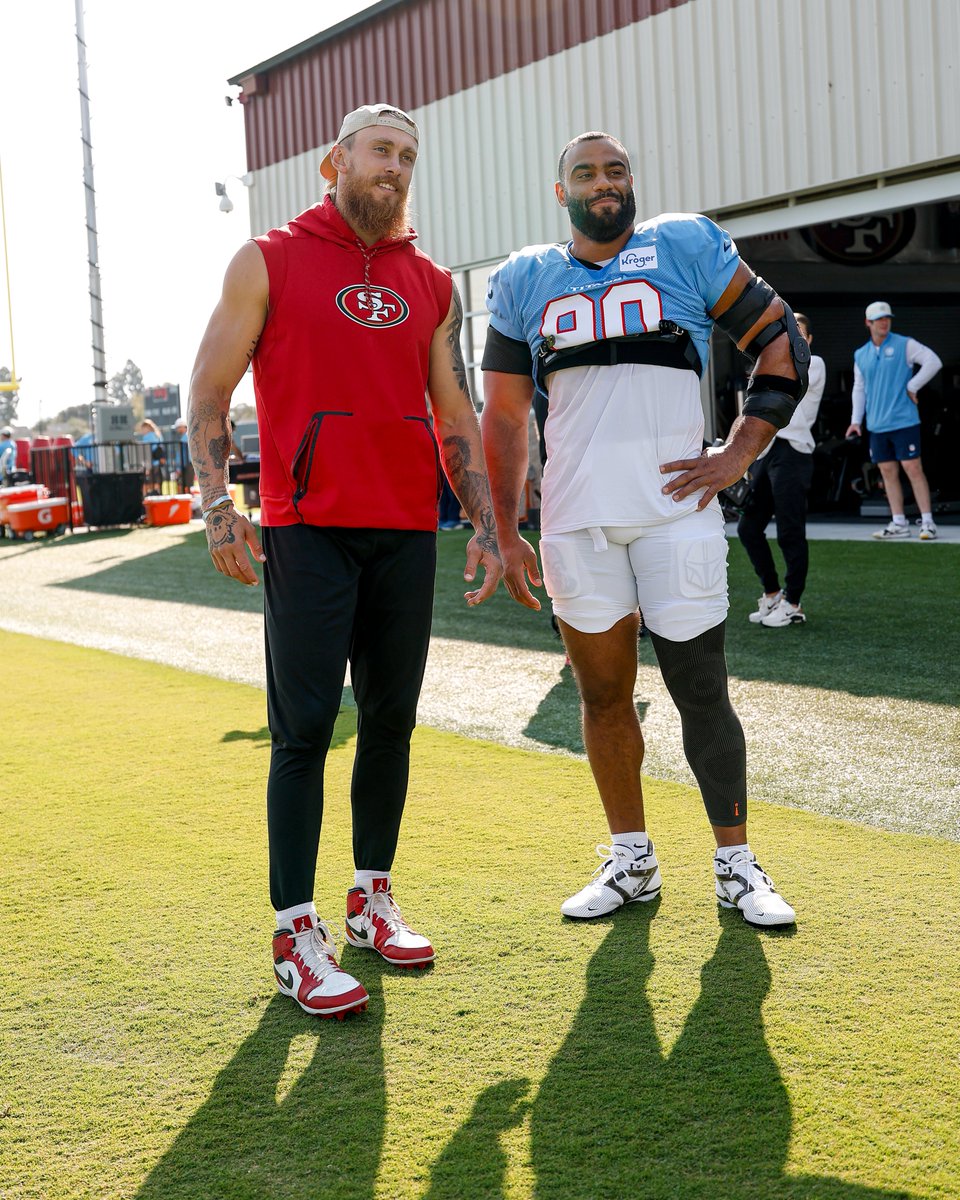 49ers's tweet photo. Familiar faces 😃 https://t.co/wYIIzHyhBQ