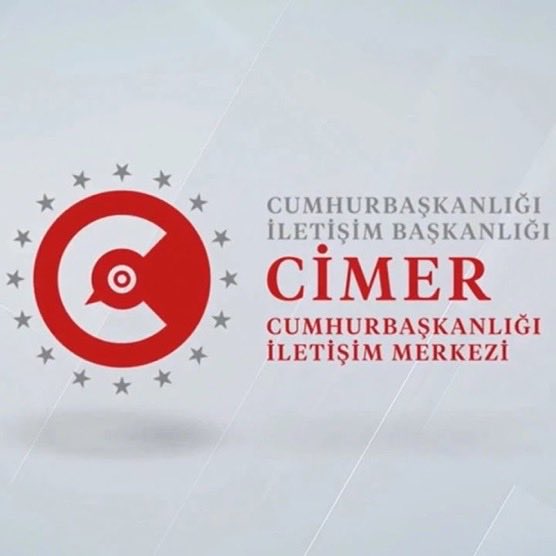 gusholderhaber's tweet photo. 📌Son dönemde CİMER’e öğretmenler hakkında gelen veli şikayetleri pes dedirtti:

– 23.30’da öğretmene ödevi sordum. Çevrimiçiydi, cevap vermedi.

– Öğretmenin arabası çok eski ve kirli. Bu vizyonsuzluktur.

– Kırmızı kalemle hata düzeltiyor öğretmen. Kırmızı kanı çağrıştırır.

– Instagram’da lüks kebapçıda yemek yiyen öğretmen var. Fakir çocukların canı çekecek.

– Öğretmen sınıfta saksıyı benim oğluma sulatıyormuş. Benim oğlum bahçıvan mı?

– Çocuğumun çantasına her gün Nutella koyuyorum. Öğretmen “sağlıklı beslen” demiş. Sen kimsin de benim çocuğumun şekerine karışıyorsun?

– Öğretmen evinde kedi besliyormuş. Benim çocuğumun kedi alerjisi var.

– Öğretmen Hanım profil fotoğrafına çiçek resmi koymuş. Kendini neden saklıyor? Bir vukuatı mı var?