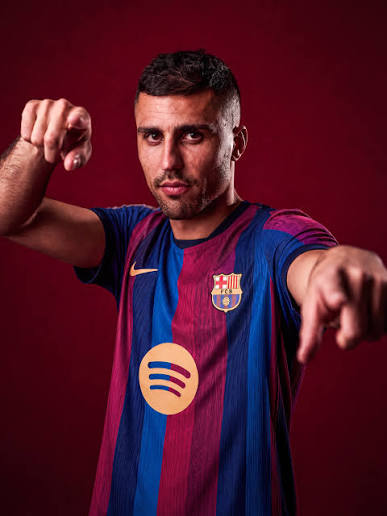 Barca_Buzz's tweet photo. 🚨| 🗣️ @FabrizioRomano : “I fully expect Rodri to be a FC Barcelona player.” https://t.co/GW7gqzESbU