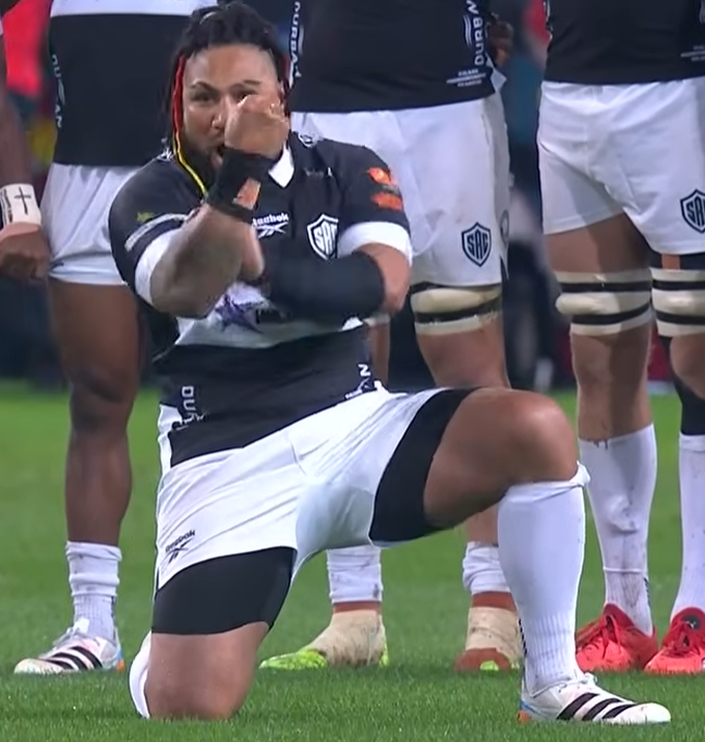 littlebartjaco's tweet photo. Ma’a Nonu with the Haka right back against the All blacks. Respect and such a goosebump moment. #Rugby #AllBlacks #GreatestRivalry #MaaNonu #Sharks https://t.co/ytFzdaAiP7