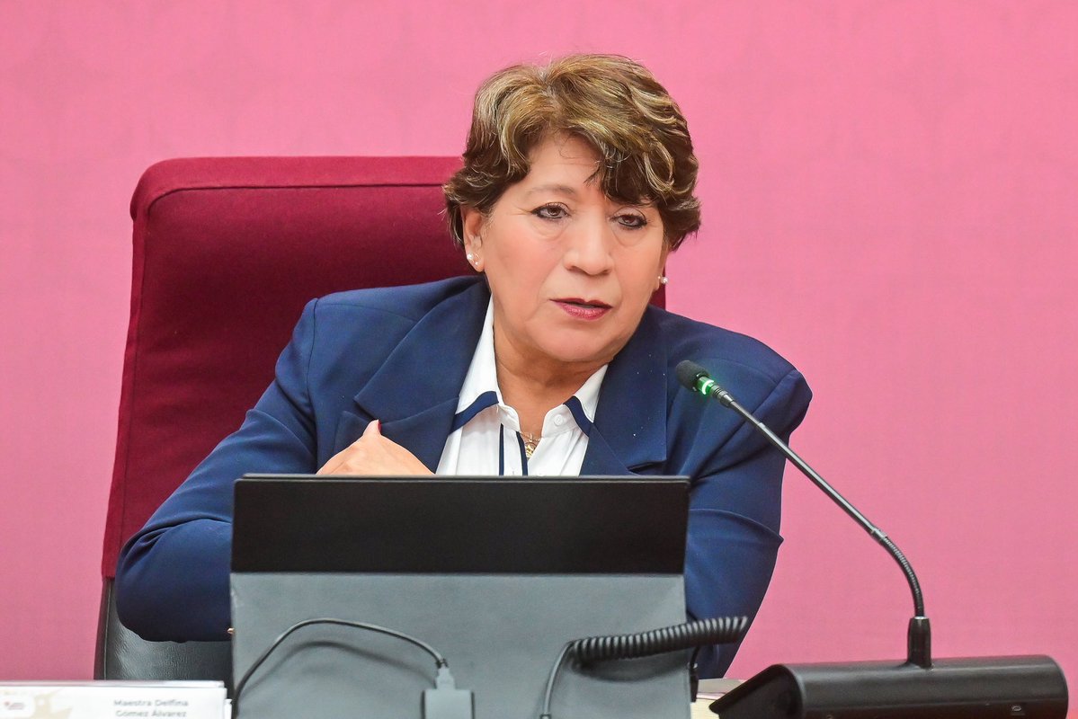 delfinagomeza's tweet photo. En la Mesa de Paz dimos seguimiento a la #MañaneraDelPueblo de nuestra Presidenta @Claudiashein, donde se informó que en el #EdoMex se cuenta con una disminución de 59 % en el promedio diario de homicidio doloso, de septiembre de 2024 a julio de 2026.
La coordinación entre autoridades de los tres órdenes de gobierno ha permitido que avancemos en brindar paz y tranquilidad a las y los mexiquenses.
#ElPoderDeServir
