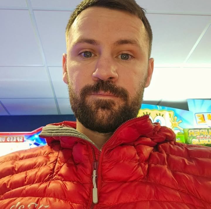 JohnLewisndcb's tweet photo. How do I look my lovely ones https://t.co/bVnCQk3sJt