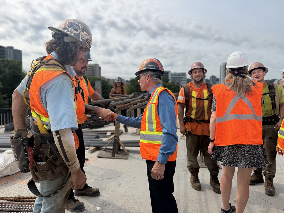 LiUNACanada's tweet photo. On site at this 33-storey residential development, 353 new purpose-built rental homes are taking shape, another example of what’s possible when government, industry and labour work together to cut red tape, accelerate approvals and get shovels in the ground. https://t.co/SvM9aoudek